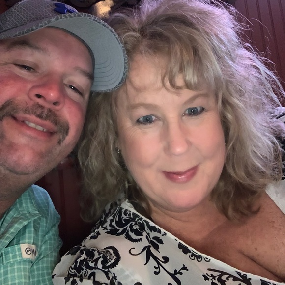 Meet your Posher, Angie - Picture 4 of 6